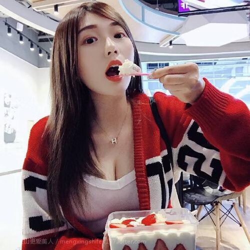 台球比赛现场表演精彩纷呈，观众久久不愿离去，台球比赛简单规则